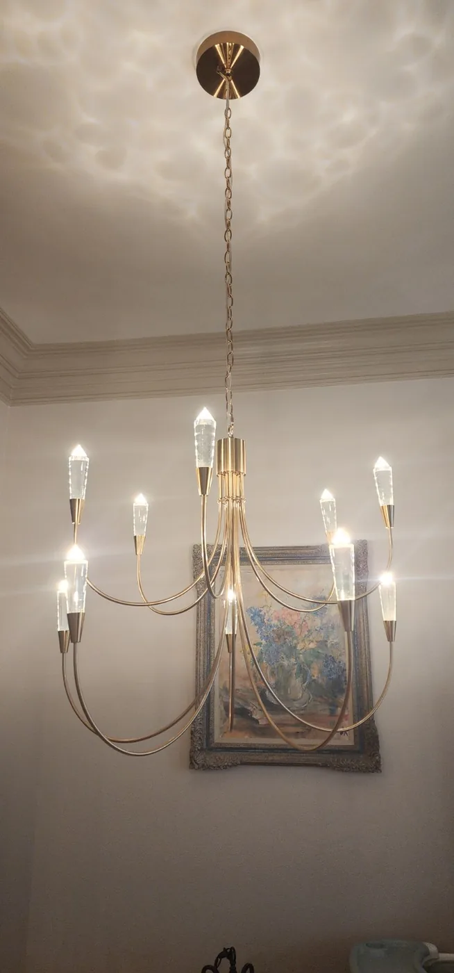 Decorative chandelier lighting installation